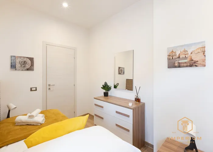 Imperium Consolae - 3 Bdrm, 200mt To Metro, Terrace, A-c Apartment Rome