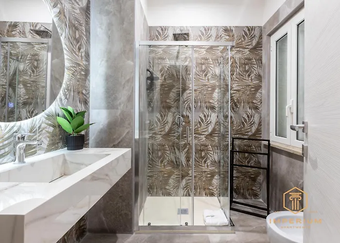 Imperium Consolae - 3 Bdrm, 200mt To Metro, Terrace, A-c Apartment *