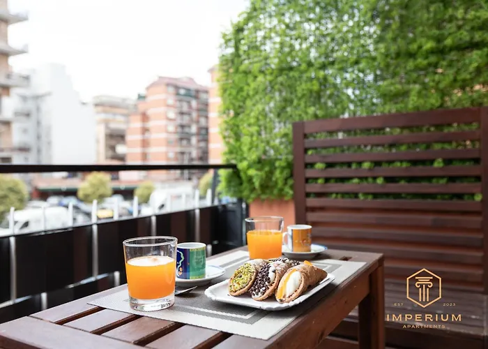 Imperium Consolae - 3 Bdrm, 200mt To Metro, Terrace, A-c Apartment Rome